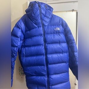 The North Face Summit Series Jacket in Vibrant Blue